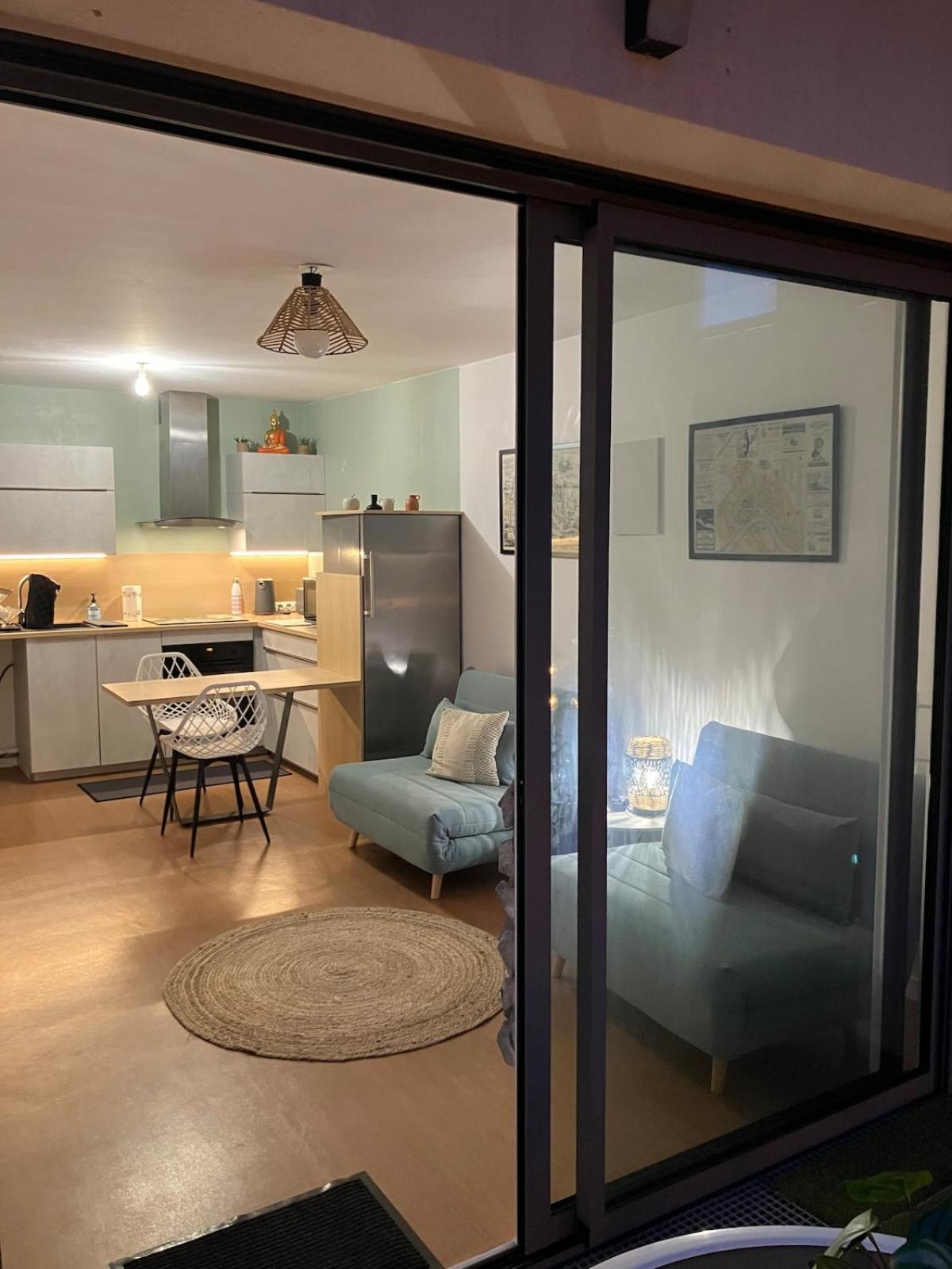 T2 Cosy Terrasse 13m2 Apartment *
