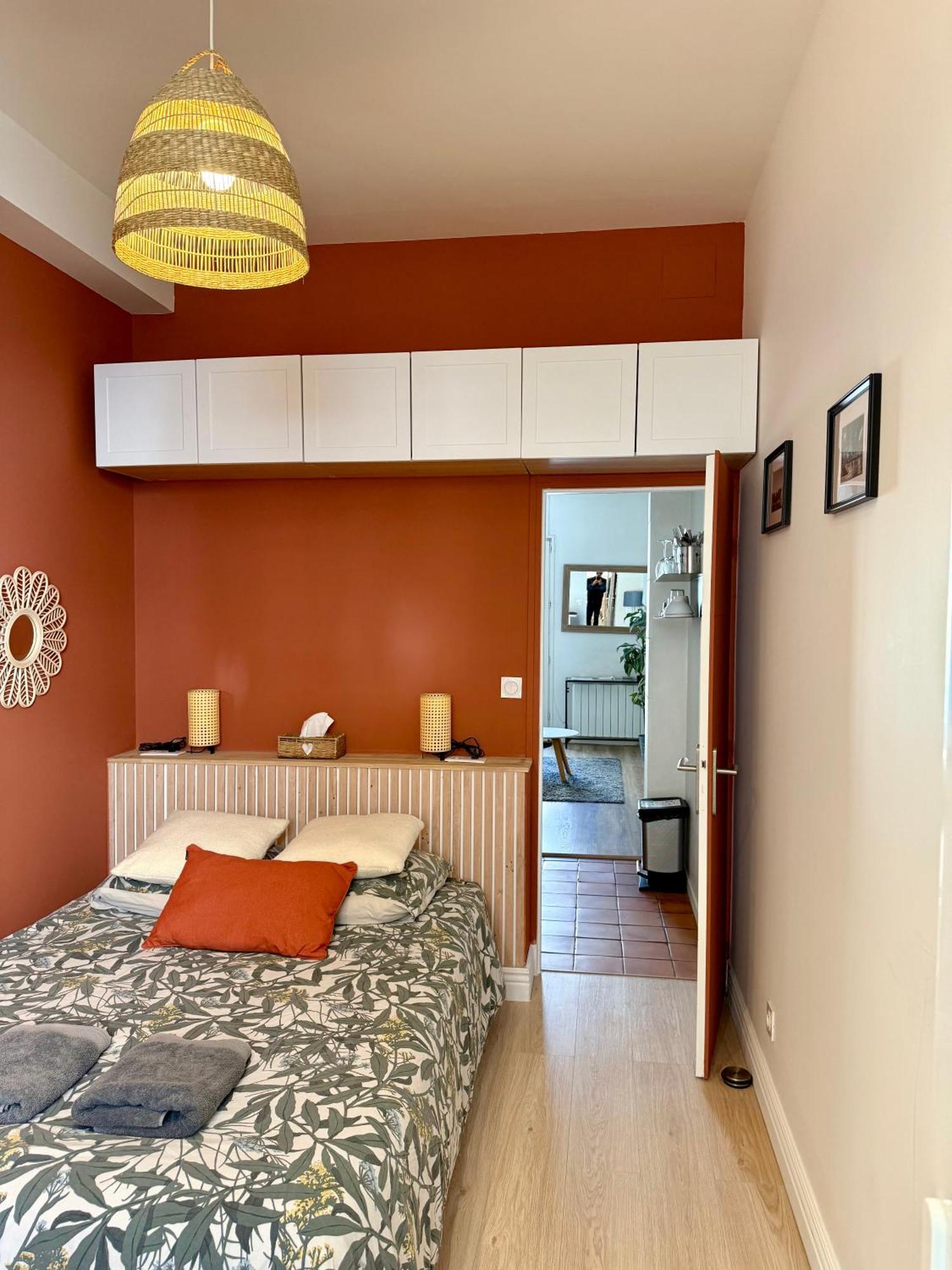 Apartment Sweet Morning