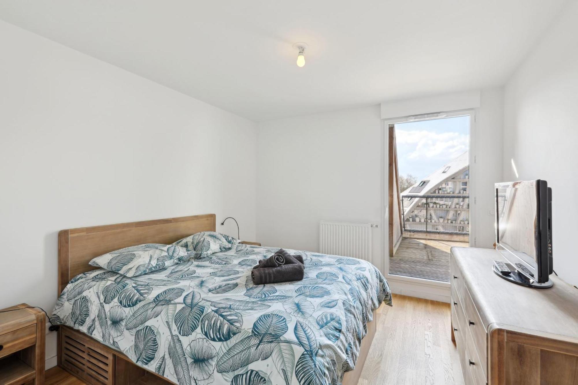Spacious And Bright Bordeaux