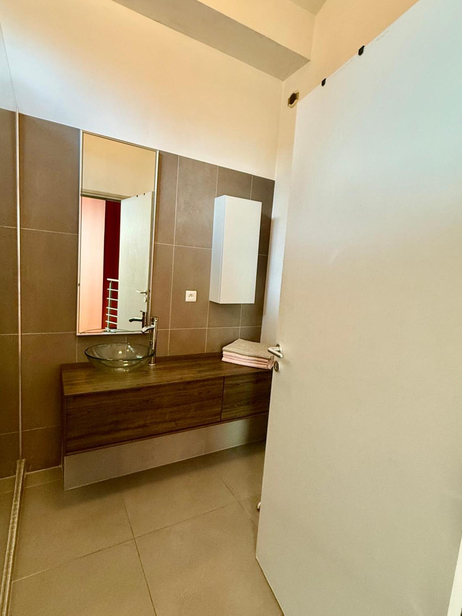 Maison Independante Stylee Climatisee 98m2 Centre