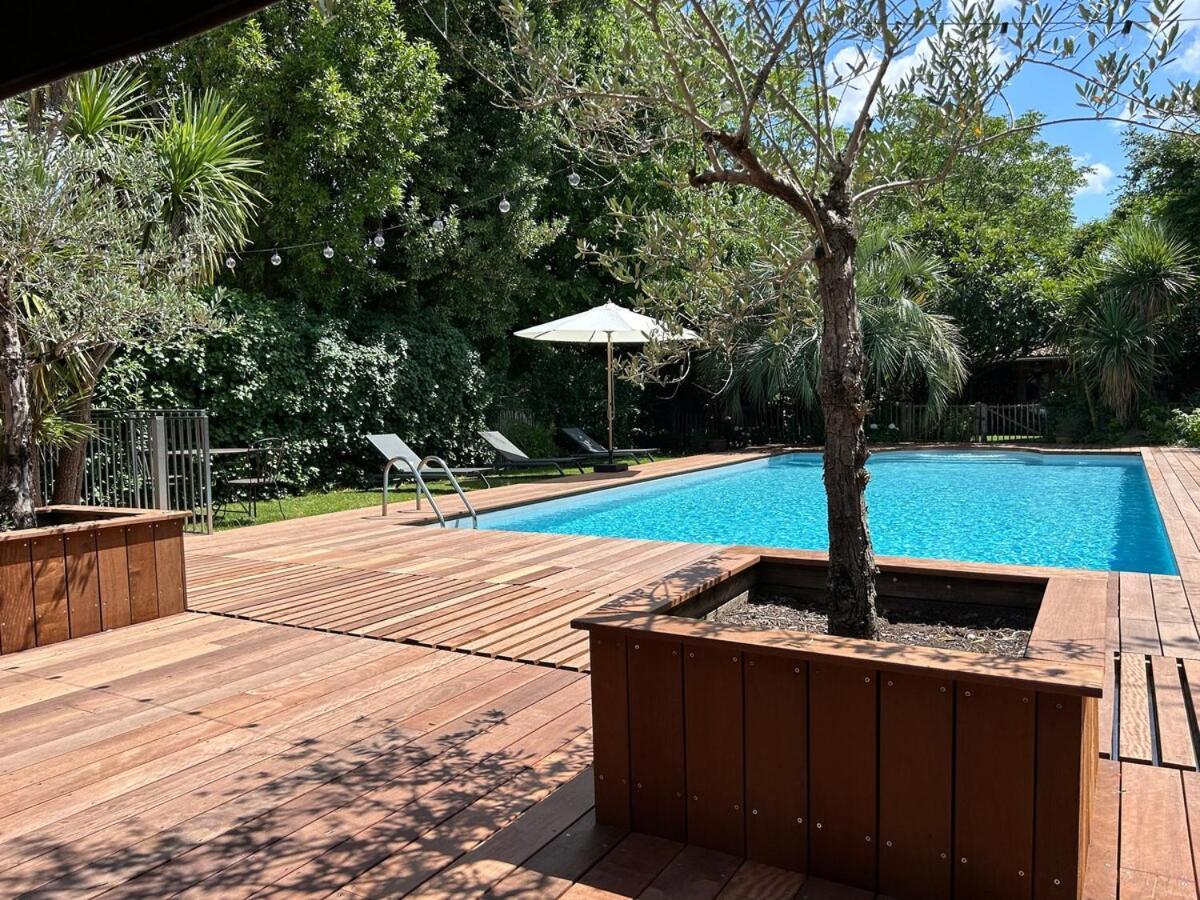 Family In With Large Pool Villa *