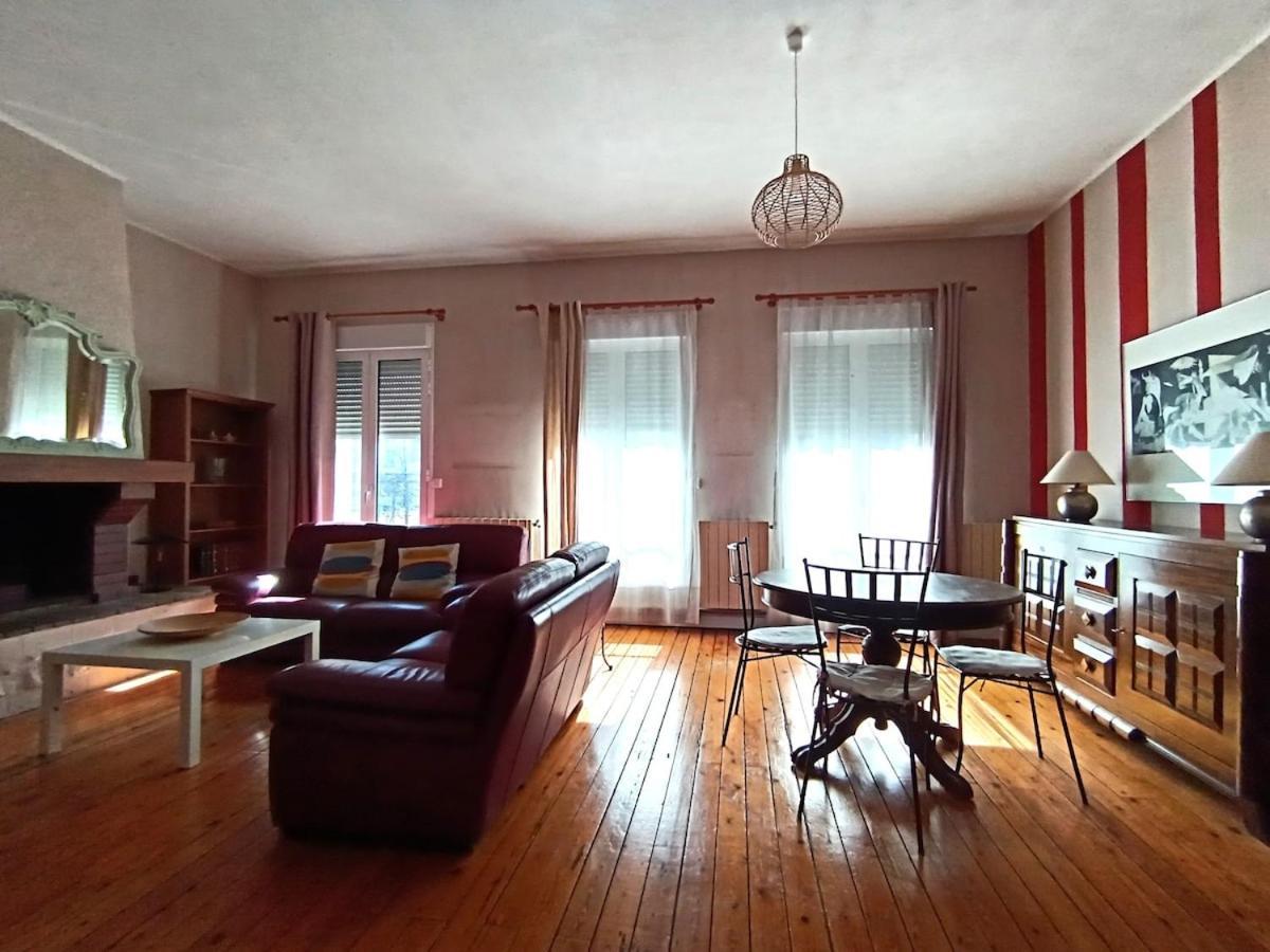 Quiet Family 3 Bedrooms Apartment, 5 Min To St Jean Train Station