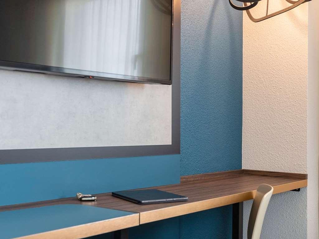 Hotel Ibis Styles Centre Meriadeck 3*