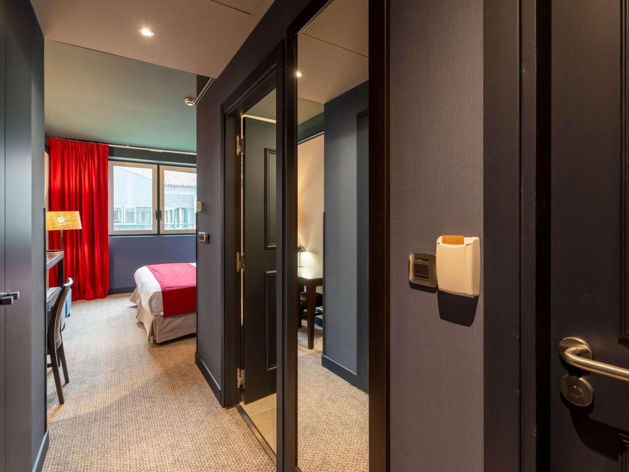 Hotel Mercure Chateau Chartrons 4*