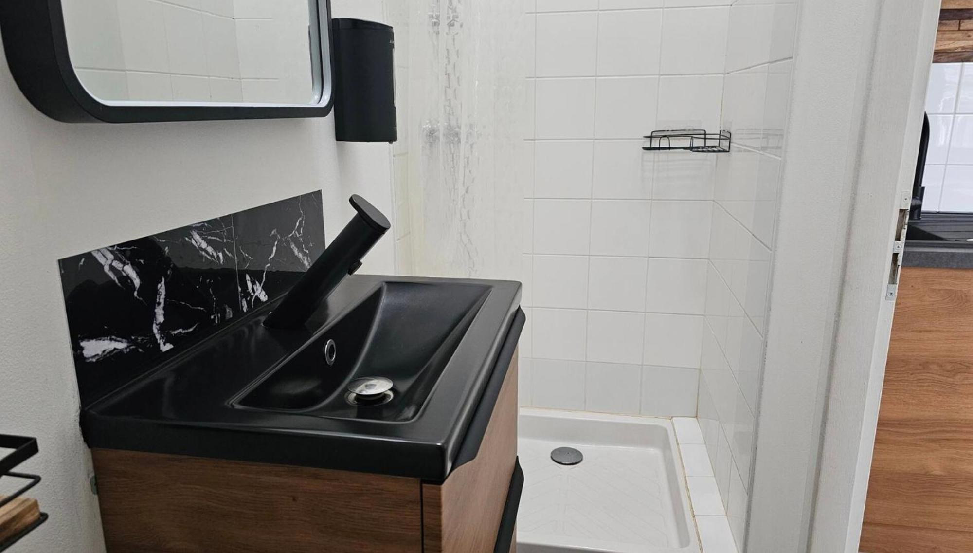 Homestay Du Calme En Pleine Jacuzzi *