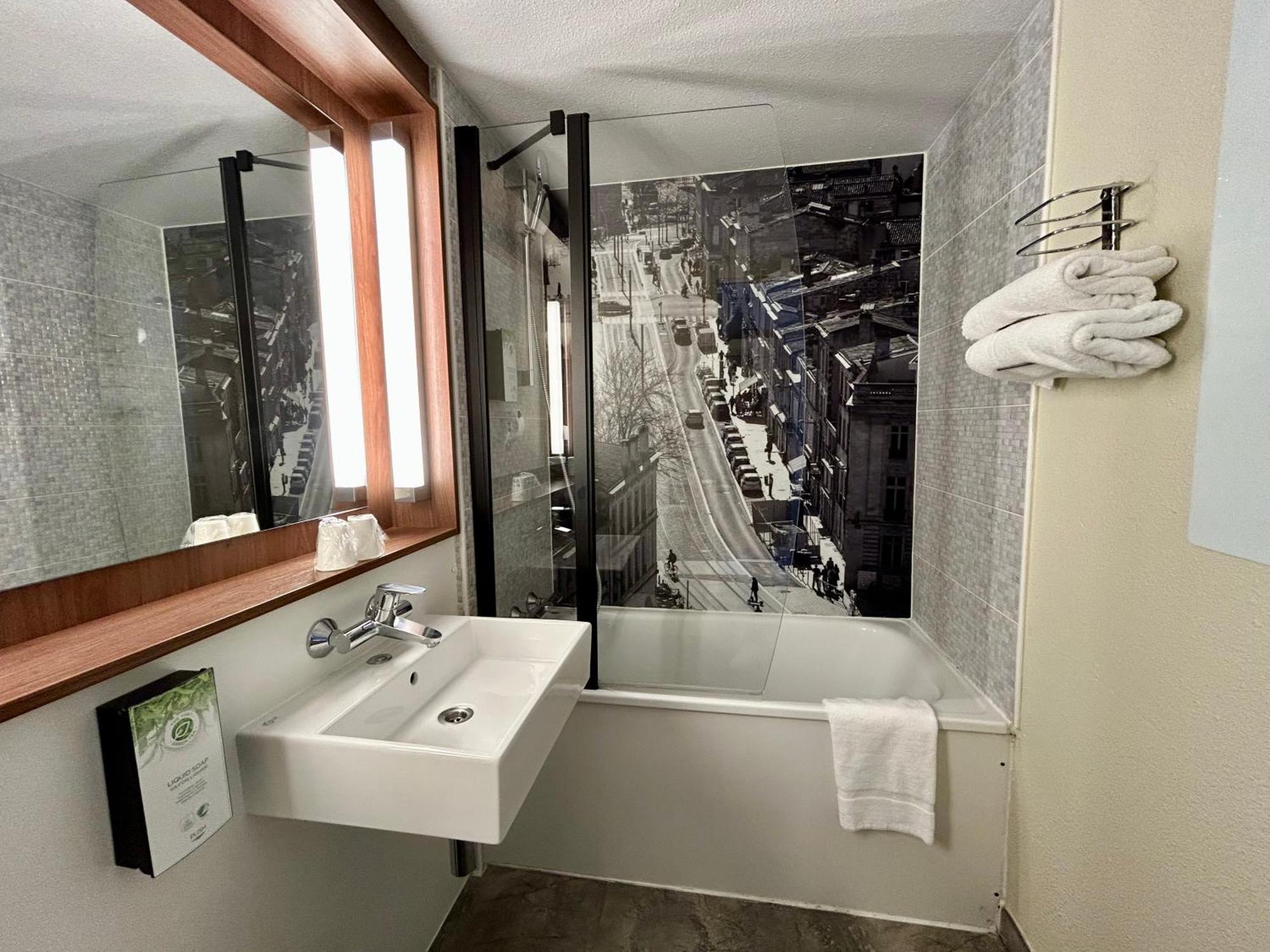 Hotel Campanile - Le
