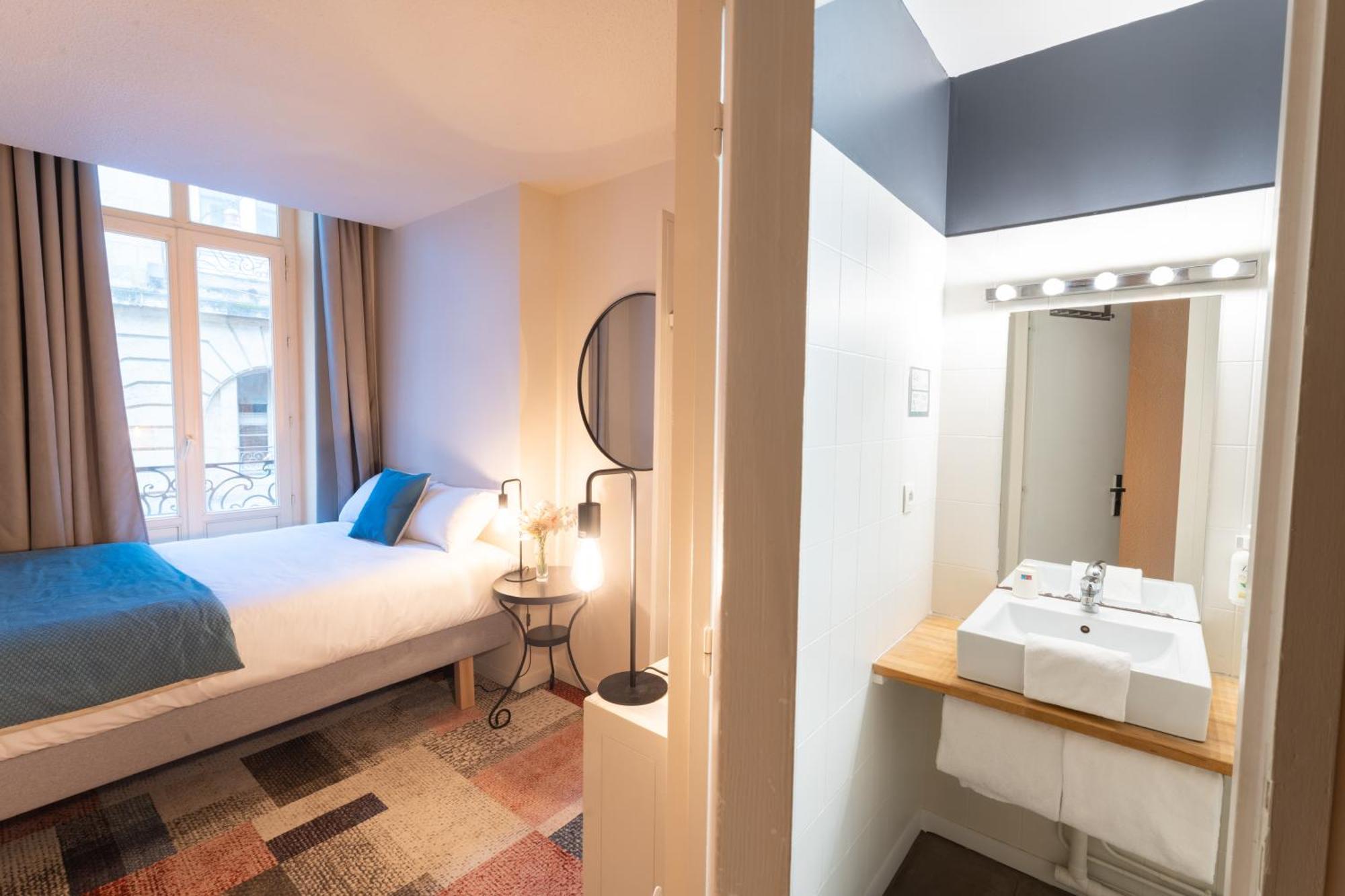 Hotel Du Theatre 2*