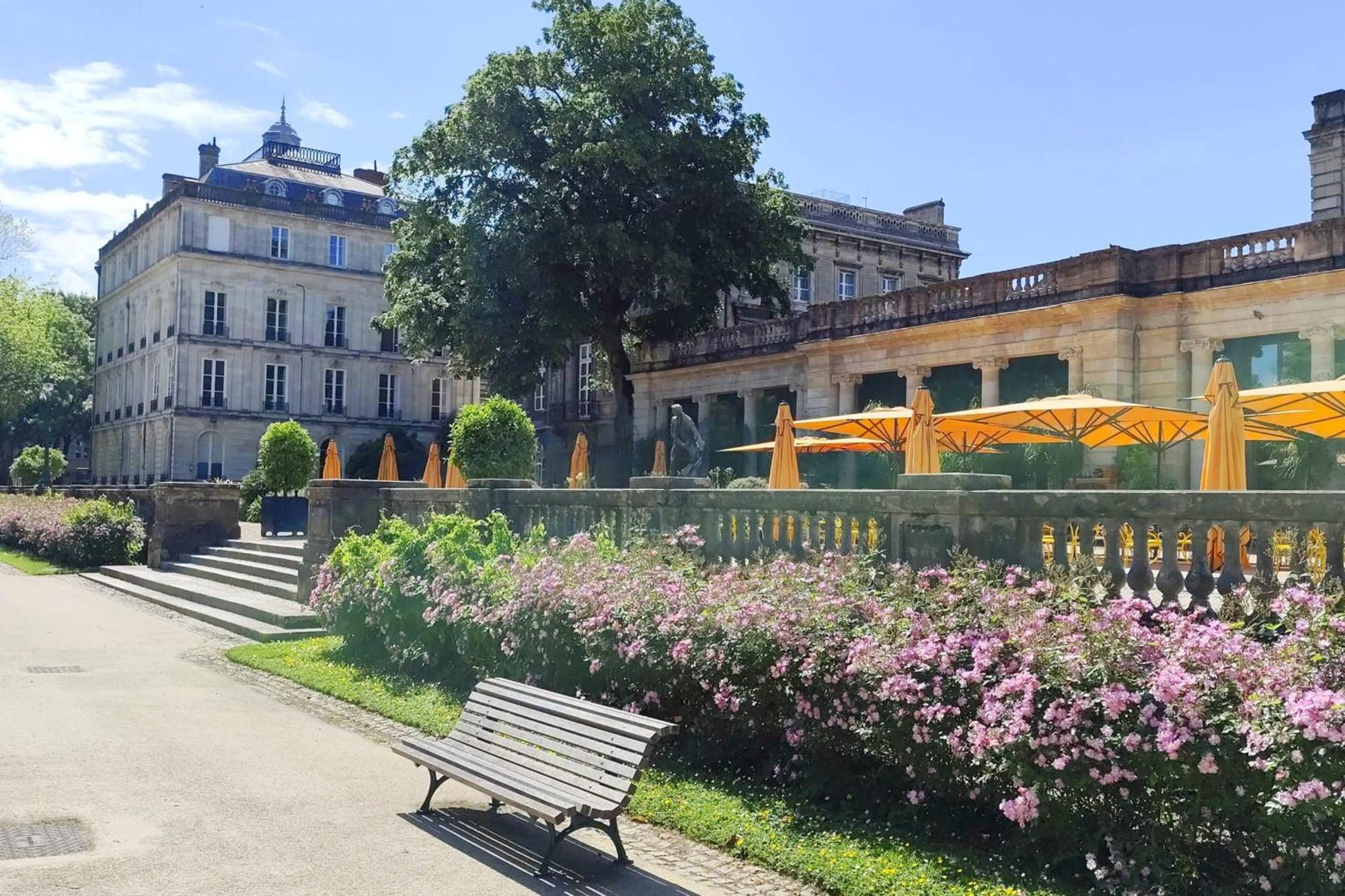 Căn hộ Bright 45m Near The Jardin Public Bordeaux