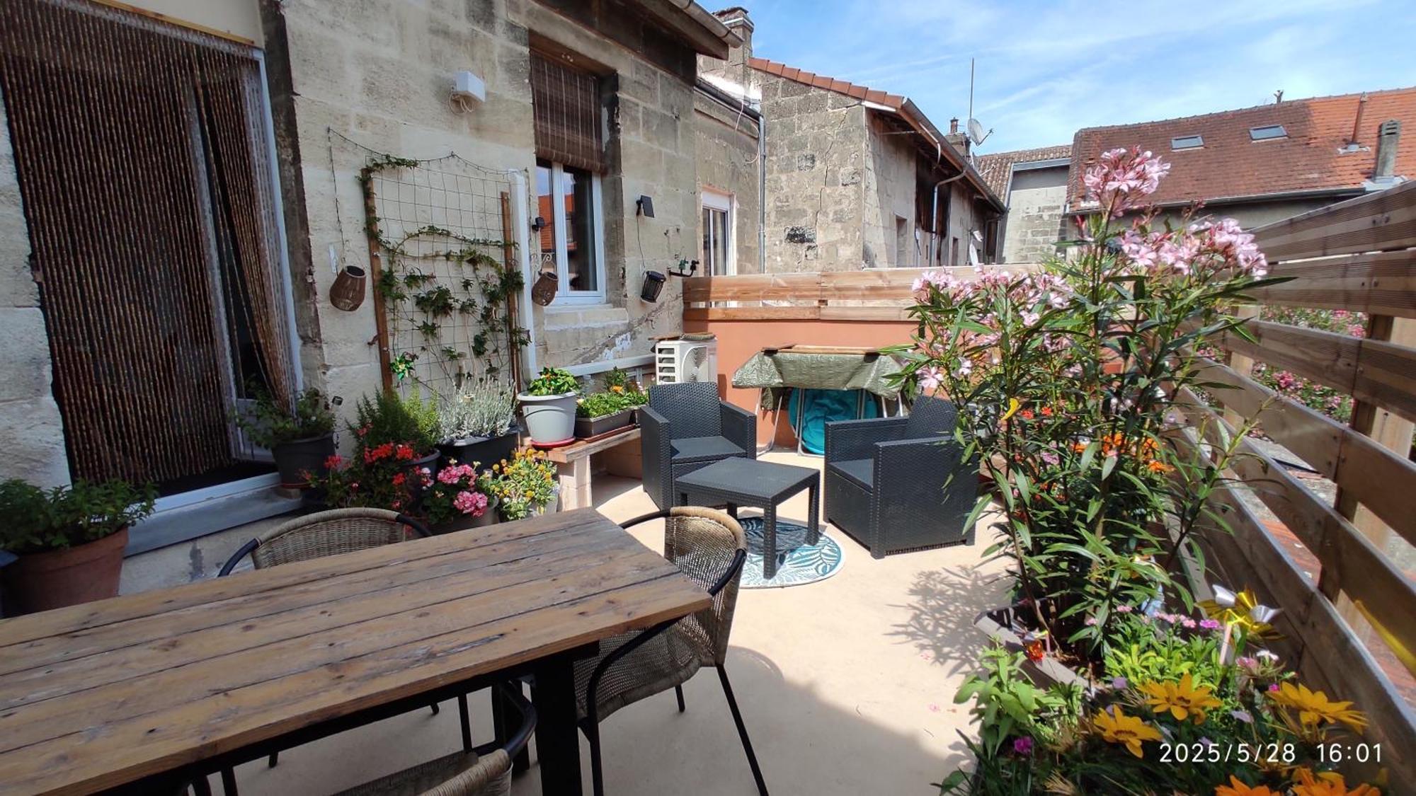 Les Bonbonieres D'andrea Gavinies Pellegrin Apartment *