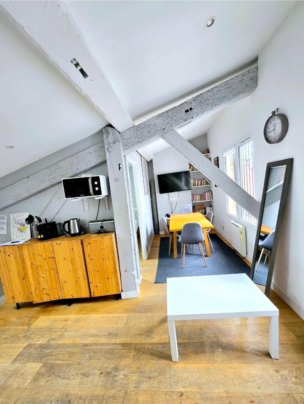 Grand Theatre Apartment