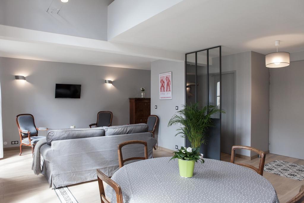 Rue Neuve With Elevator Apartment *
