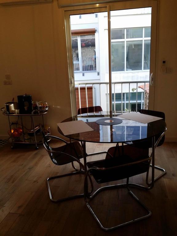 Beau Studio Centre Ville Apartment *