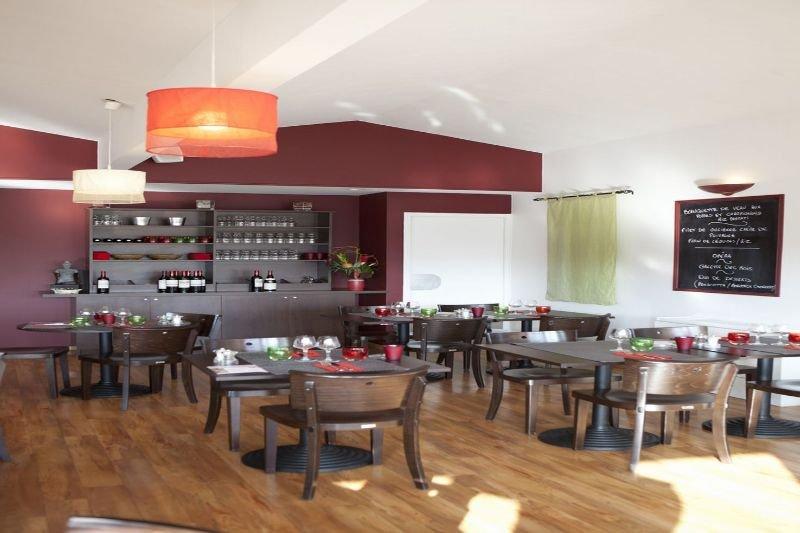 Sure By Western Hotel 3*