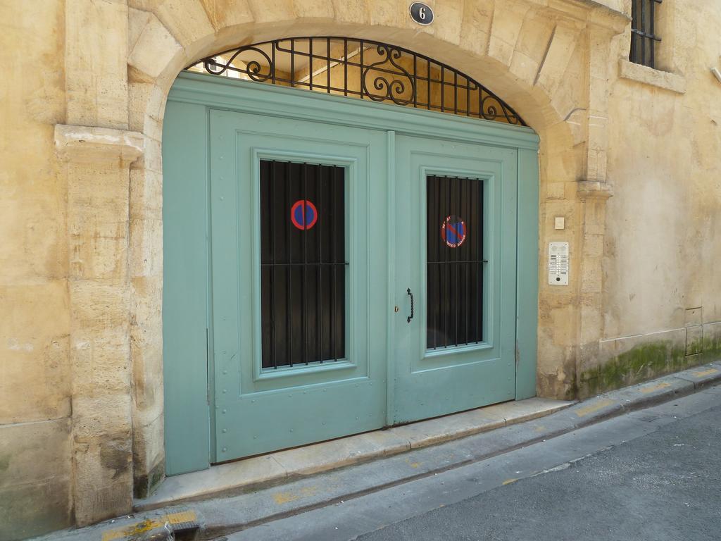 Les Trois Chandeliers Un Petit Paradis En Plein Centre * Bordéus