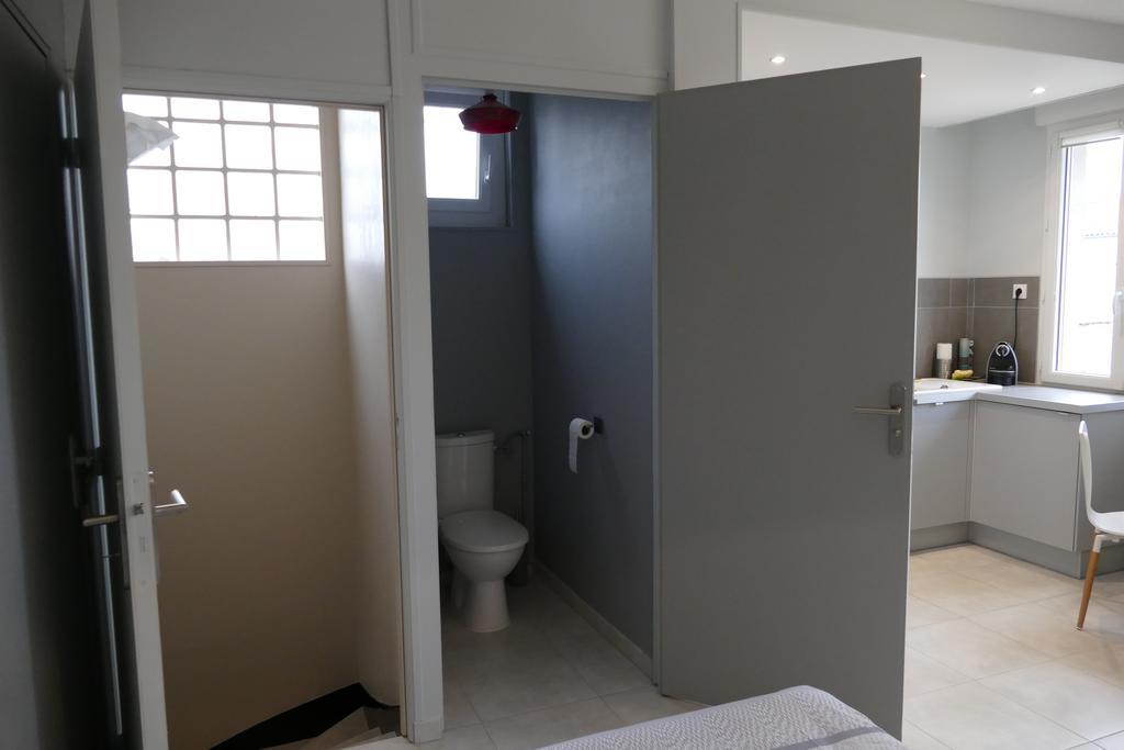 Studio Proche Gare St Jean Apartment