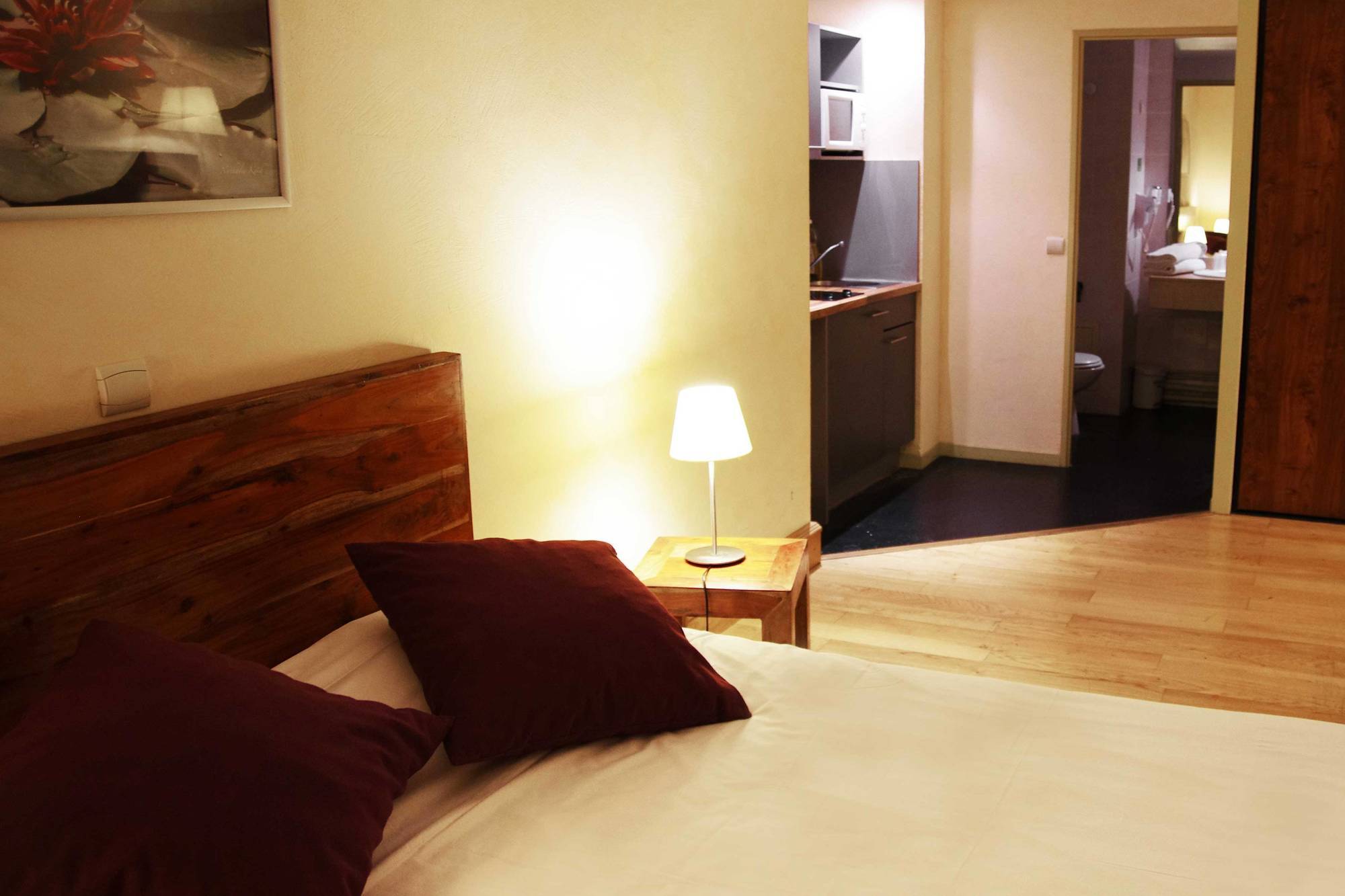 Victoria Garden Centre 3*