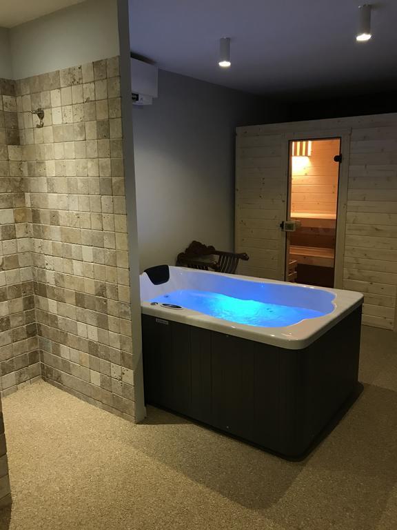 Love House With Spa 3* Bordeaux