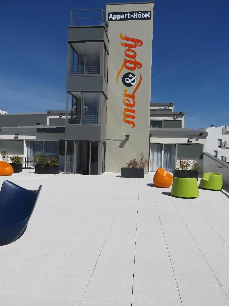 Appart-hotel & Golf Bassins A Flot Aparthotel 3*
