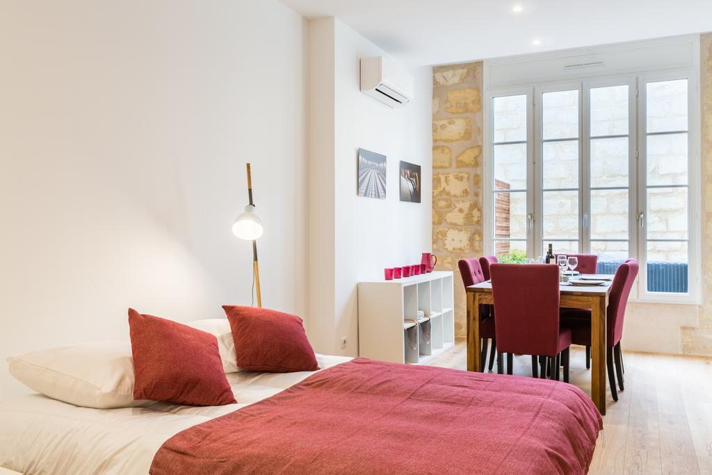 Apartment Gorgeous And Terrace In The Center Bordeaux
