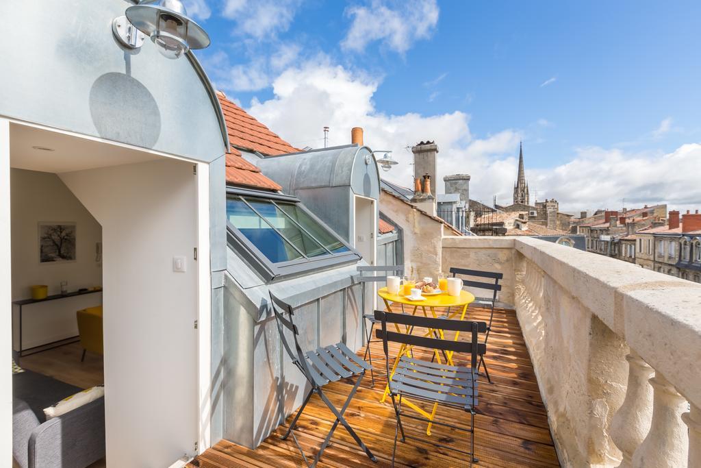 Apartment Unique Design Style Downtown Bordeaux