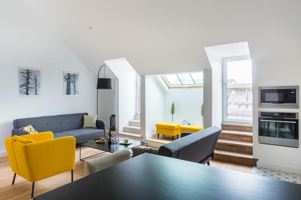 Unique Design Style Downtown Apartment *