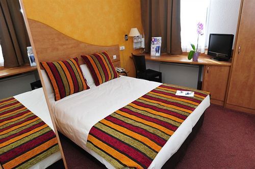 Sure By Western Hotel