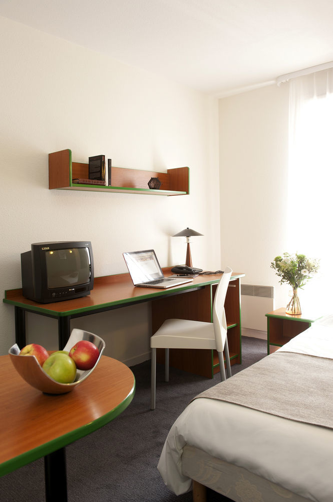 Aparthotel Adagio Access Rodesse 2*