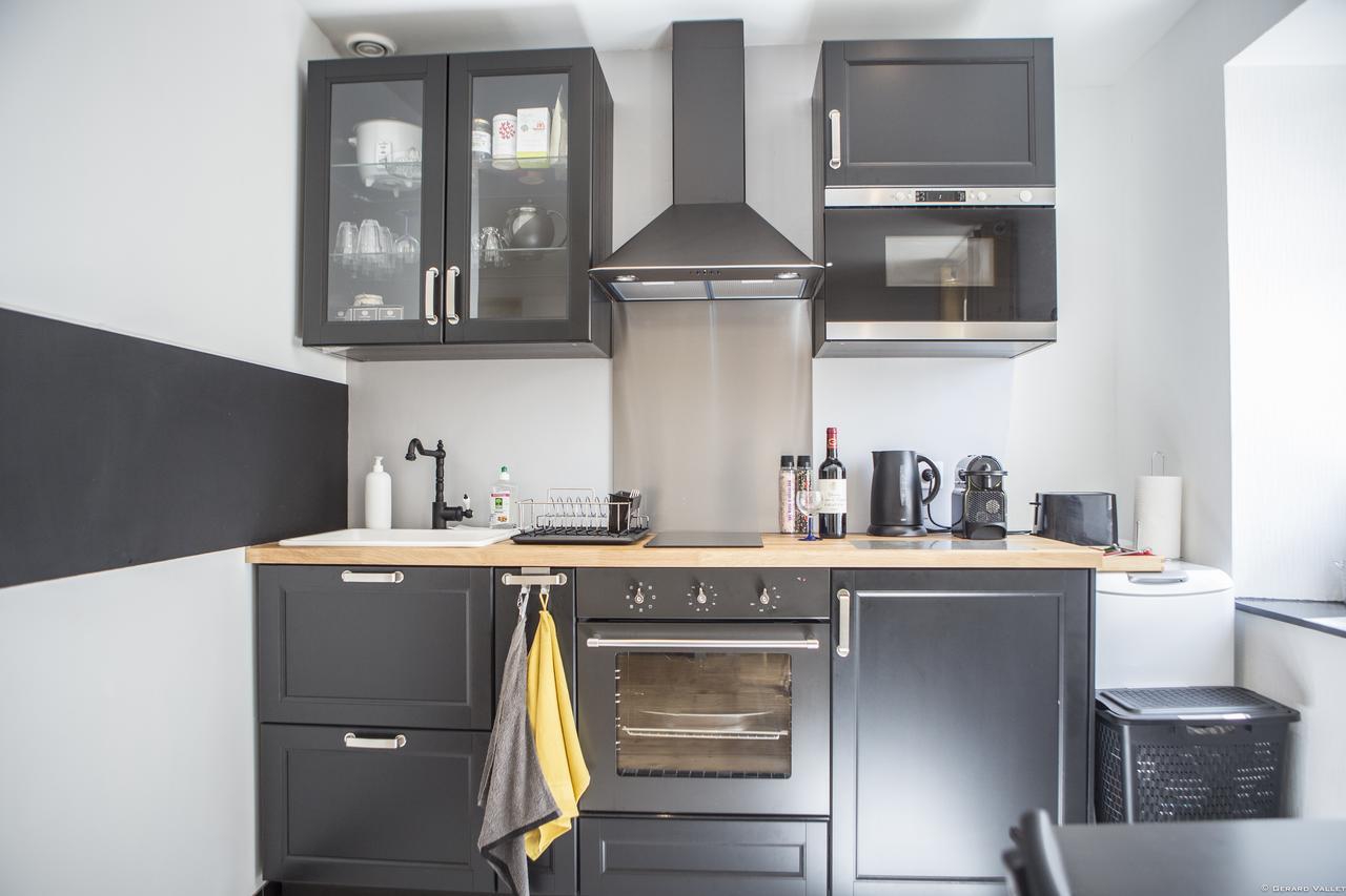 Apartment Place Du Palais 3°