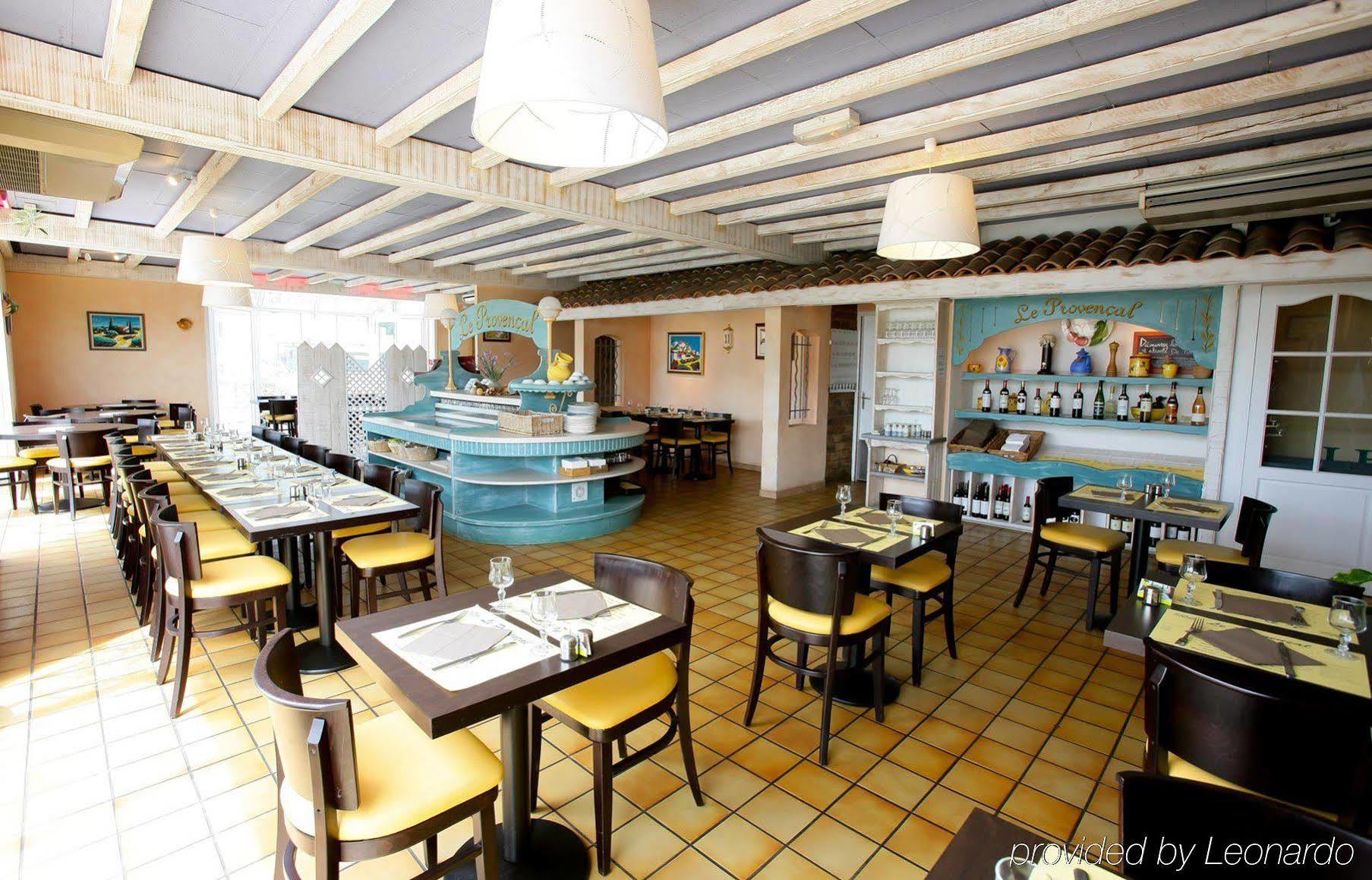 Contact Le Provencal Hotel 3*