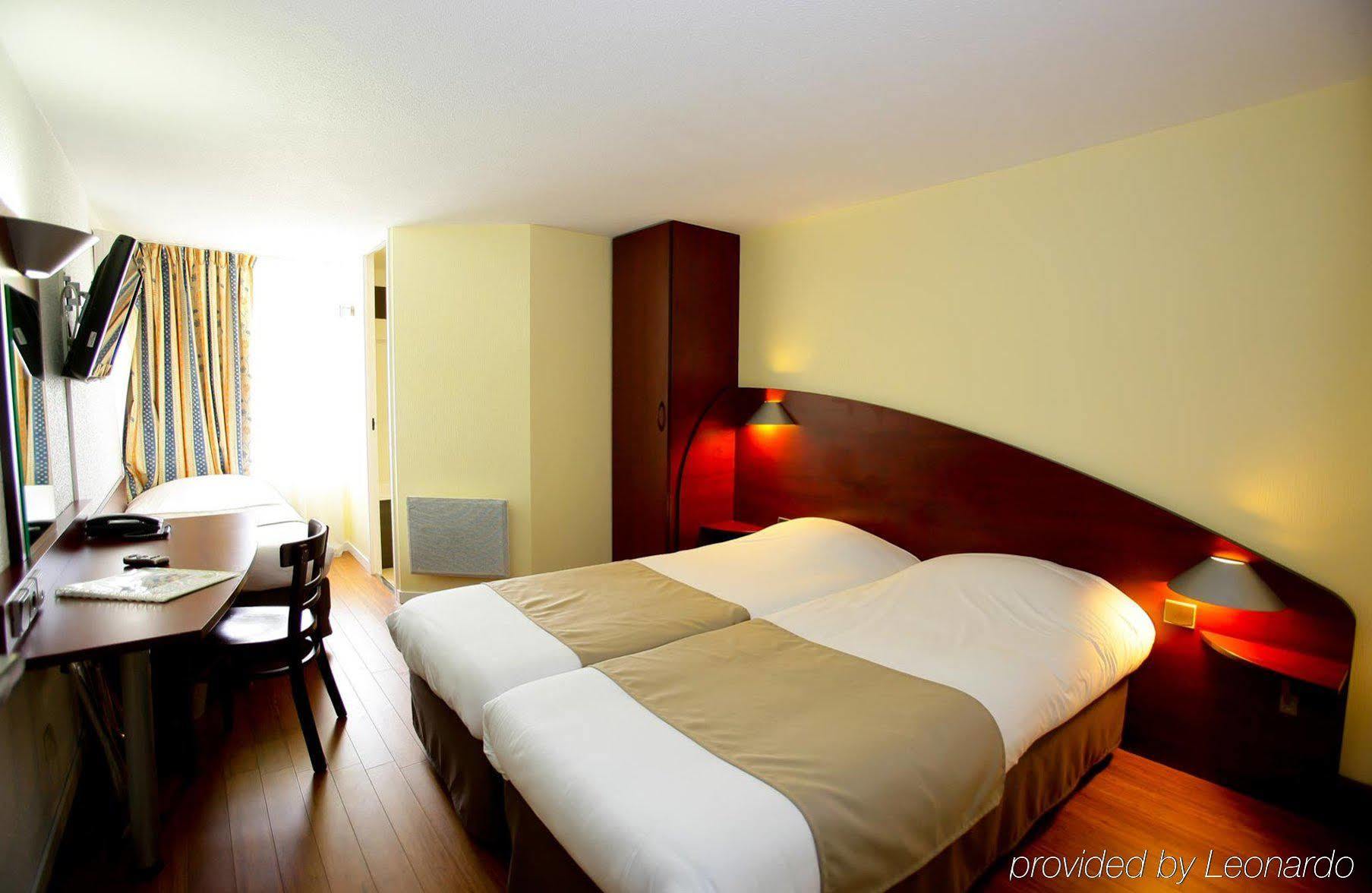Contact Le Provencal Hotel Bordeaux