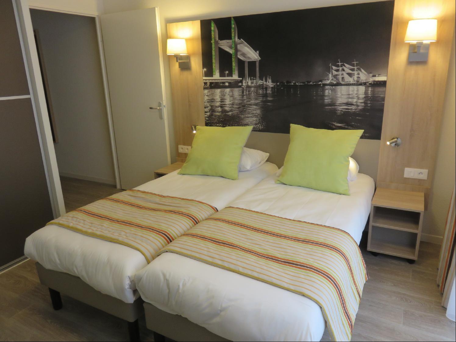Appart-hotel & Golf Bassins A Flot Aparthotel 3*