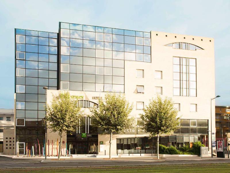 Hotel Ibis Styles Meriadeck 3*