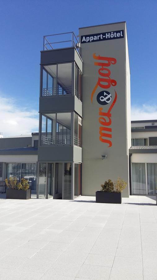 Appart-hotel & Golf Bassins A Flot Aparthotel