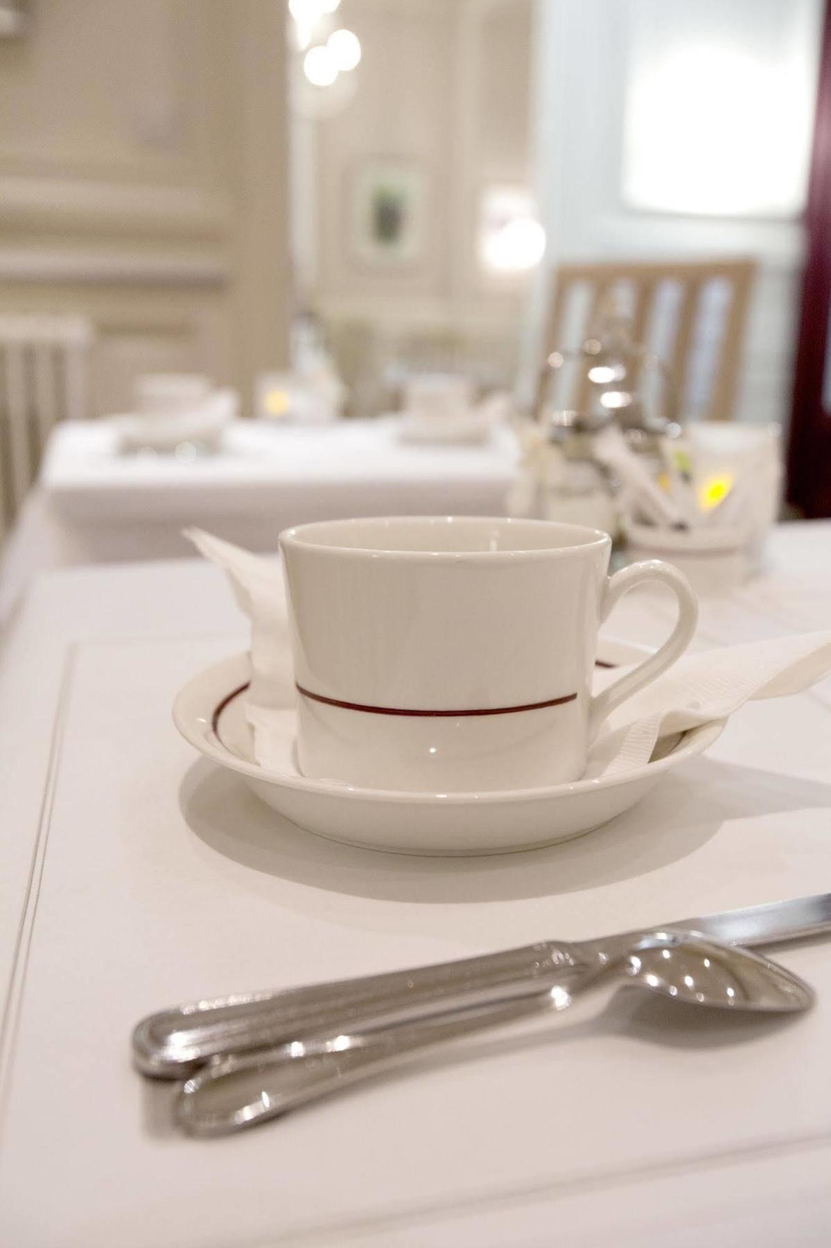 Western Grand Francais Hotel 3*