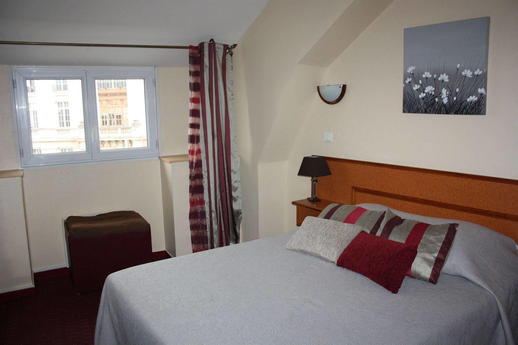 Rosa Boutique - Centre 3* Bordéus