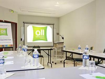 Ibis Styles Gare Saint-jean Hotel