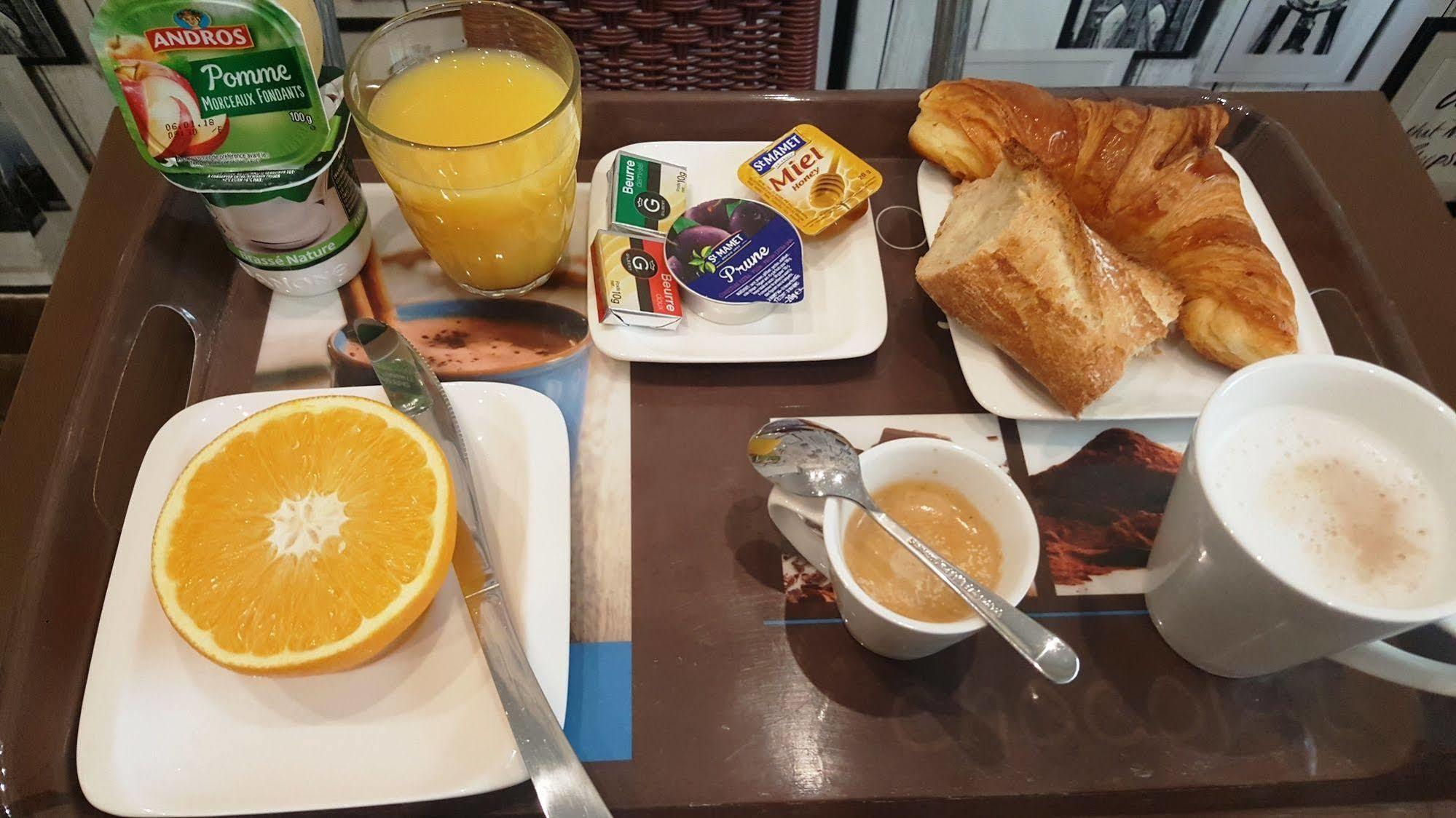 Hotel De La Boetie 4*
