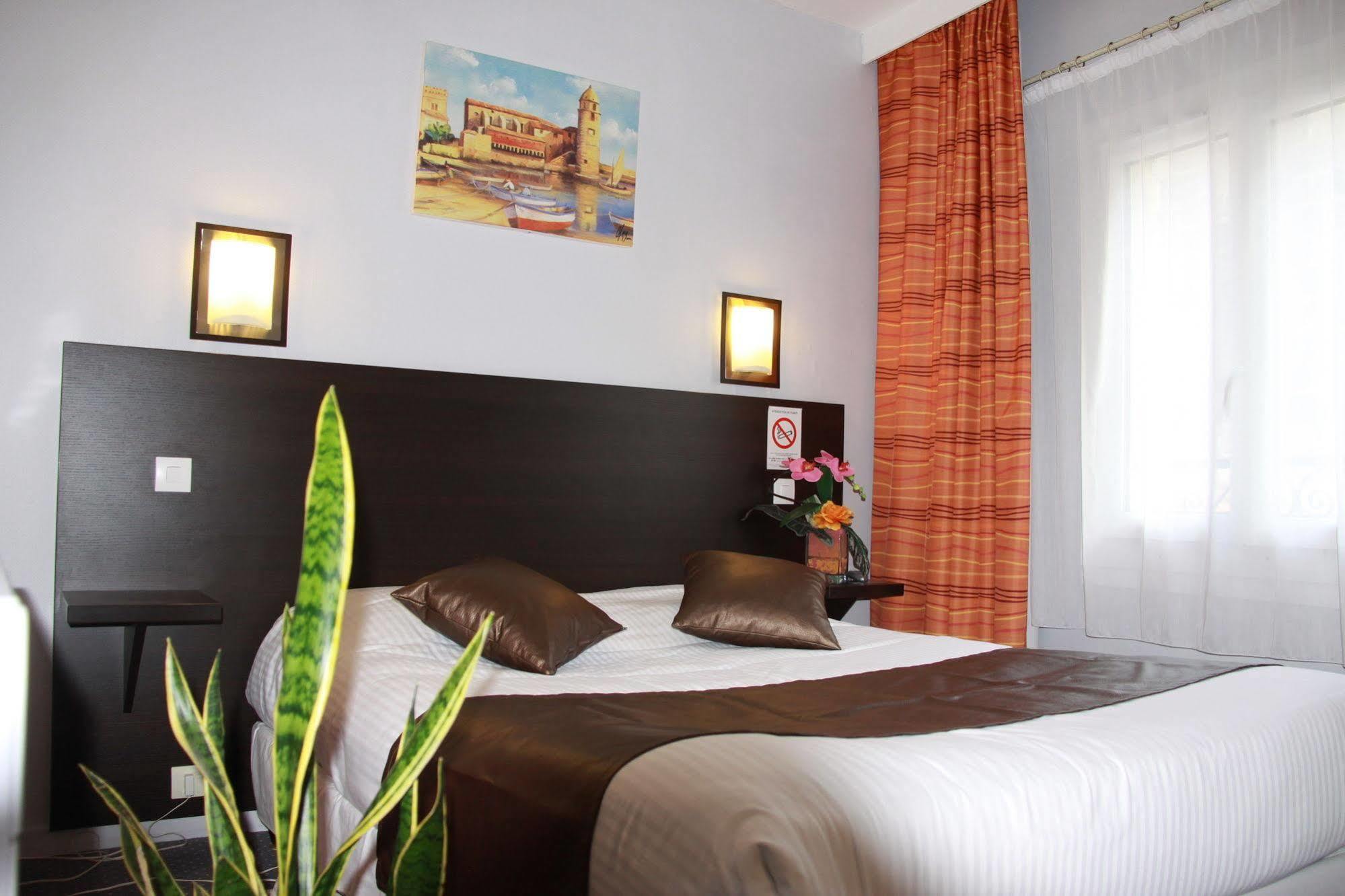 Hotel Notre Dame 3*