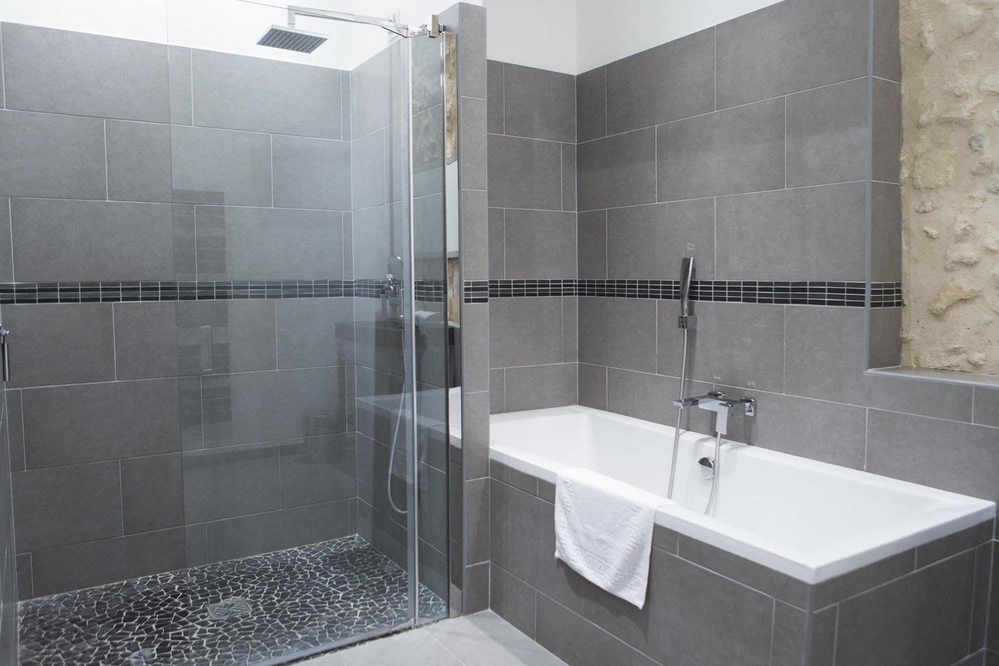 Ausone Beautiful Loft In Historical Center + Terrace And Parking Apartment