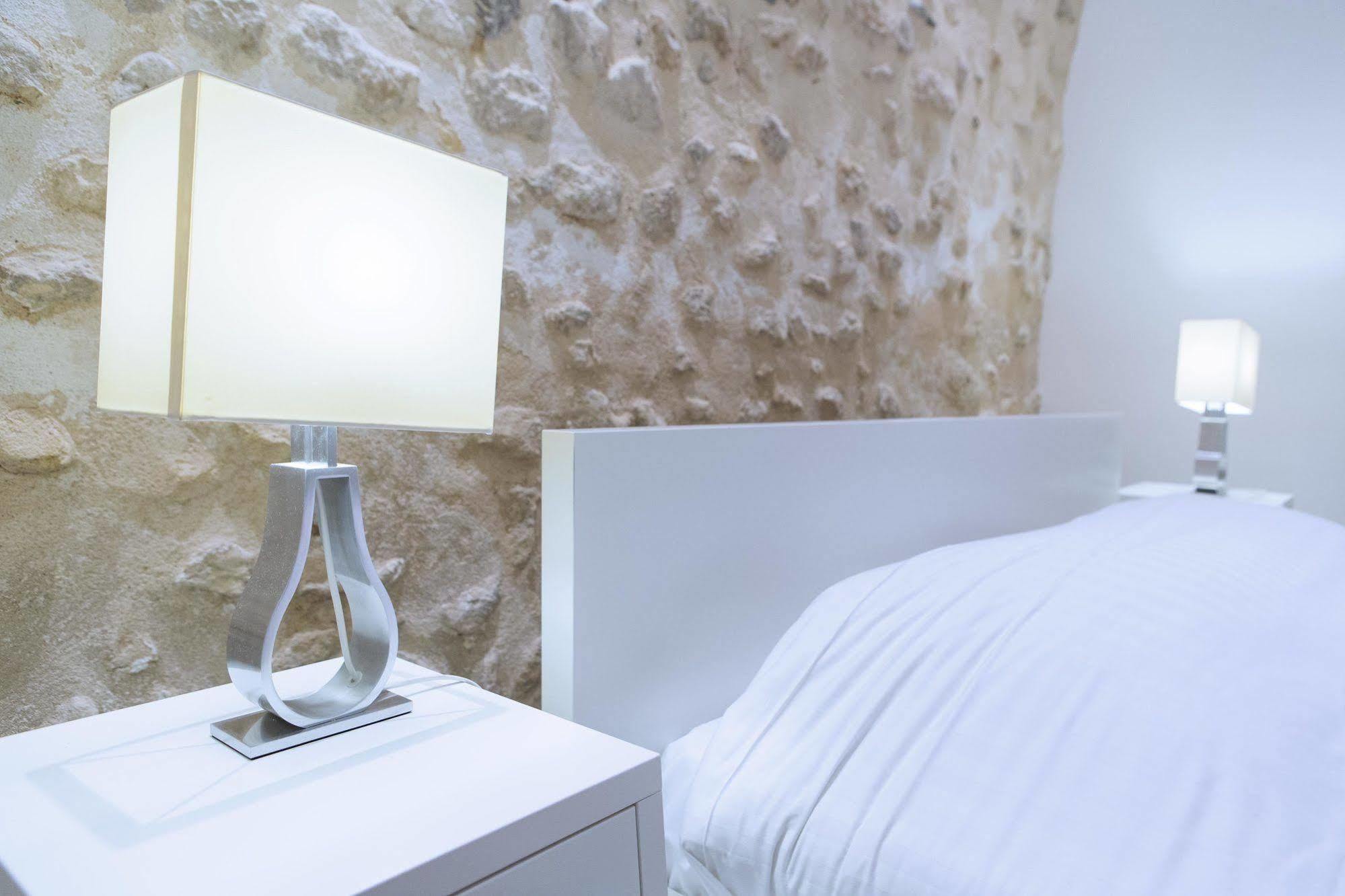 Ausone Beautiful Loft In Historical Center + Terrace And Parking Bordeaux