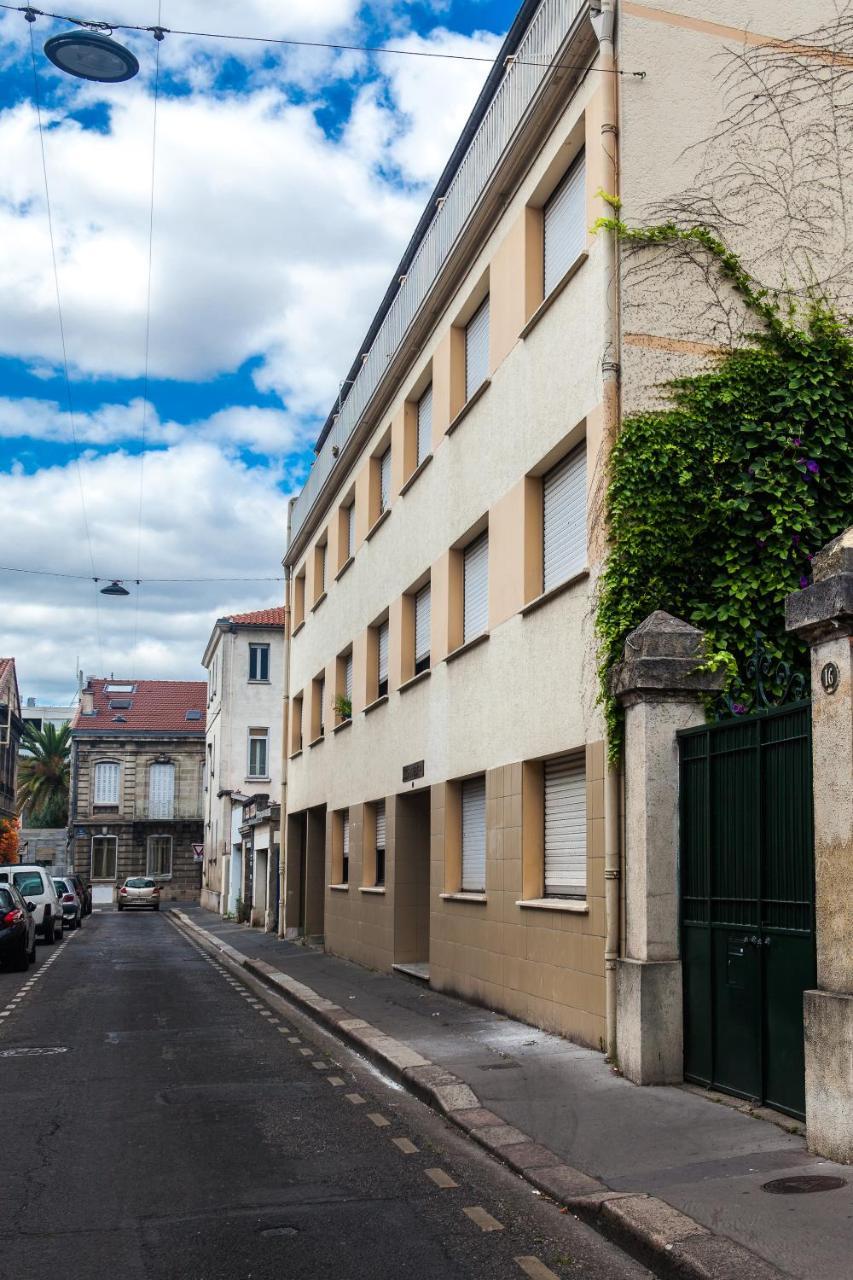 Apartment Quartier St Genes