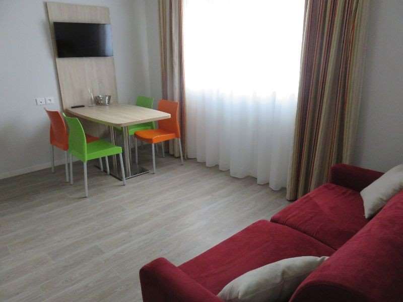 Appart-hotel & Golf Bassins A Flot Bordeaux