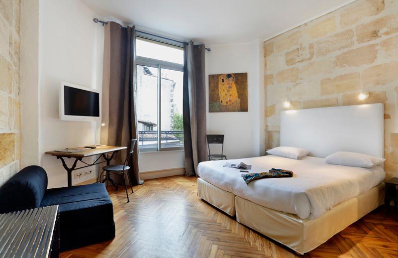 La Tour Intendance Bordeaux