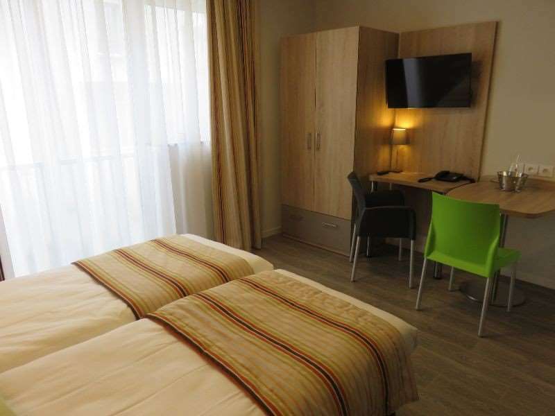 Appart-hotel & Golf Bassins A Flot Aparthotel 3*