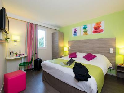 Hotel Ibis Styles Gare Saint-jean 3*