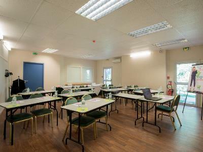 Ibis Styles Gare Saint-jean 3*
