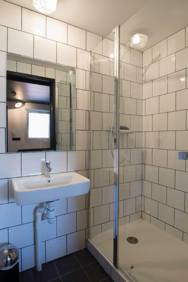 Hotel Eklo Centre Bastide Bordeaux