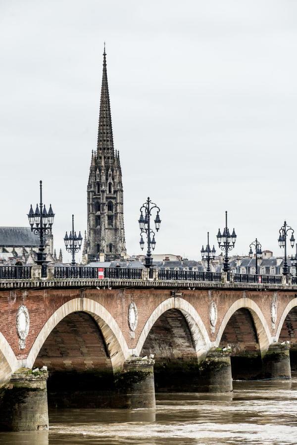 Nona Bordeaux