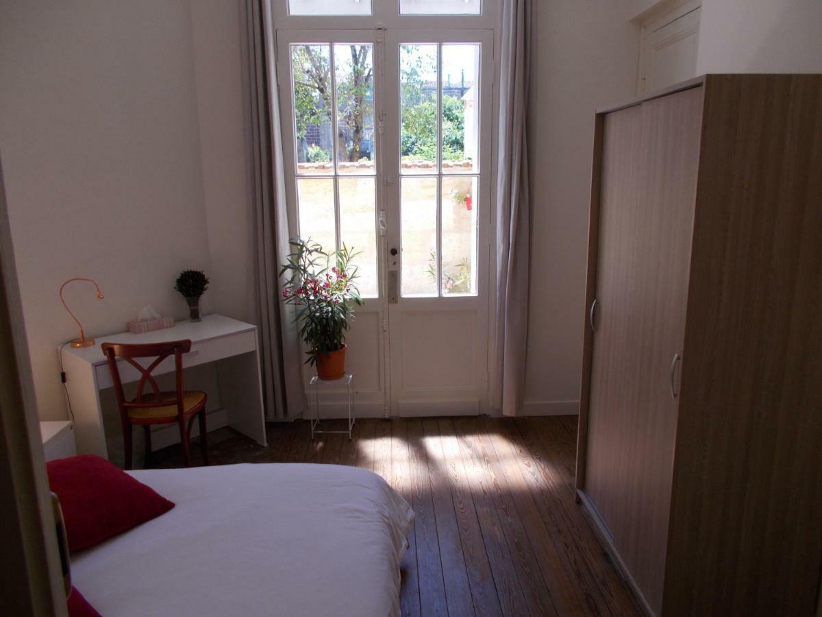 La Bleue Guest house *
