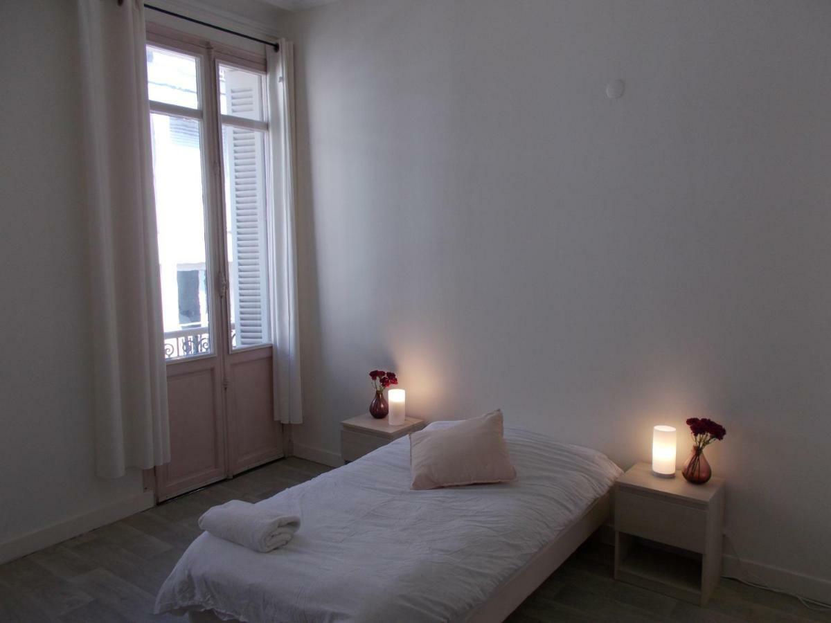 La Bleue Guest house *